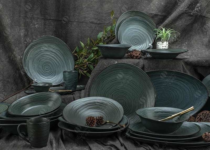 Dark Night Color 12Pc Reactive Glaze Dinnerware Set For Hotel Restaurant